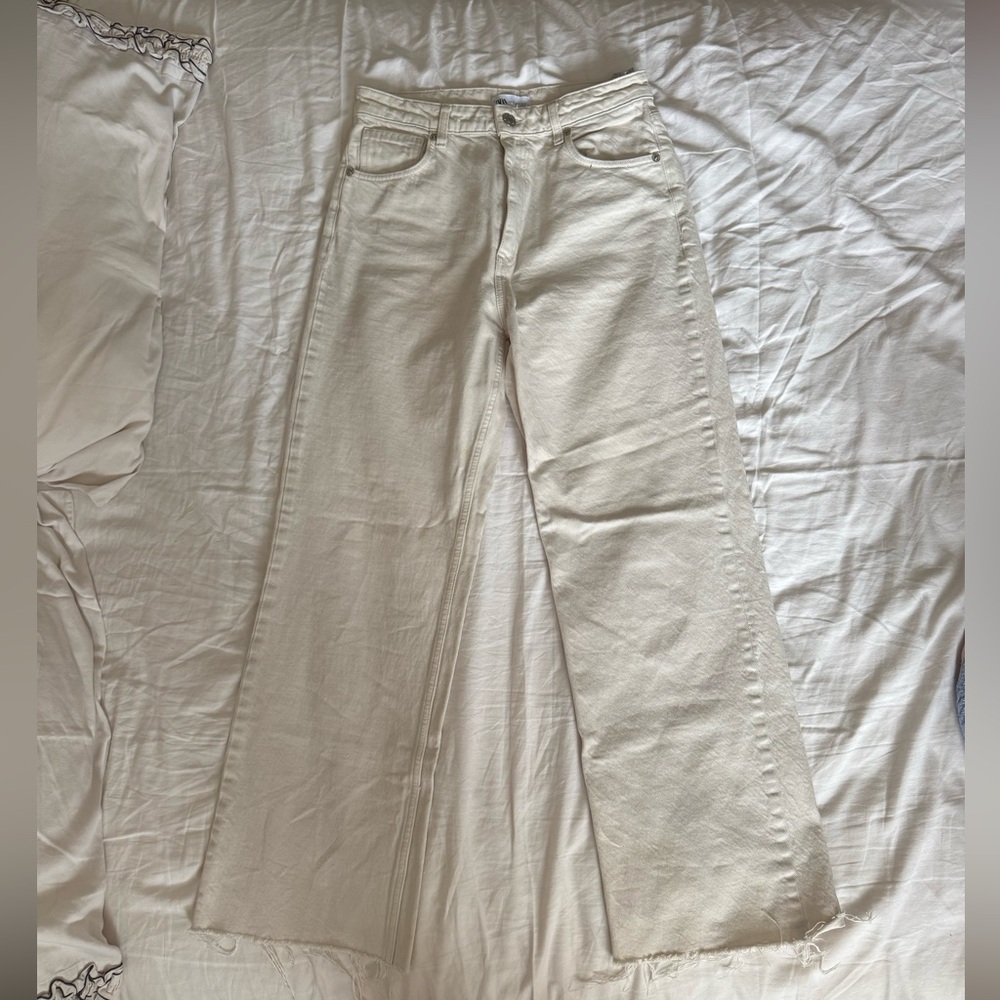 Zara Cream Wide-Leg Jeans
